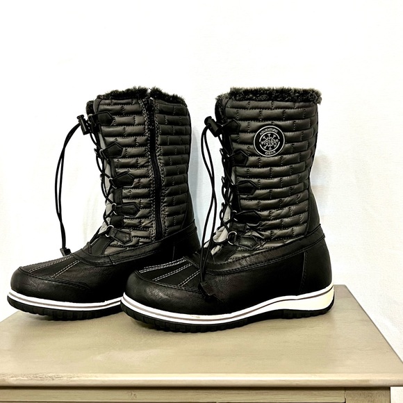 Totes Women's Weather Boots in Black/Pewter. Style E70564. Size 8. - Picture 4 of 12